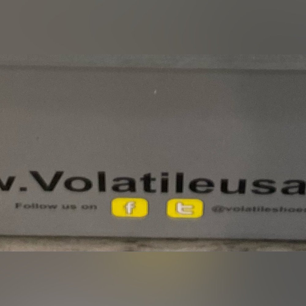 Volatile Chic Snakeskin Patterned Women's Mules N… - image 8